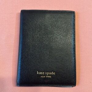 New KATE SPADE Leather Wallet. Metal Gold Logo. Black/Pink Interior.